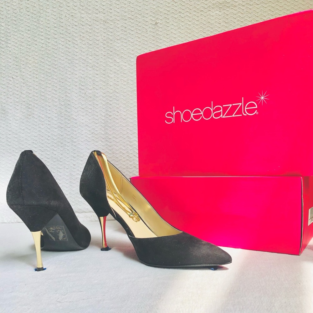 Black Faux Leather 4” Pump w/ Gold Finished Heel, Ankle Chain and Open Arch